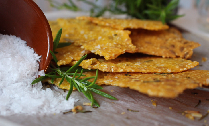glutenfritt knäckebröd med majsmjöl glutenfritt knäckebröd med majsmjöl