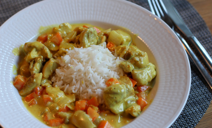 Kyckling i currysås